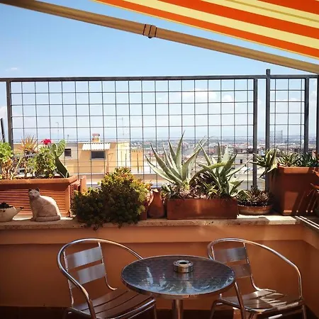 Rosa's Terrace Panoramic Penthouse דירה